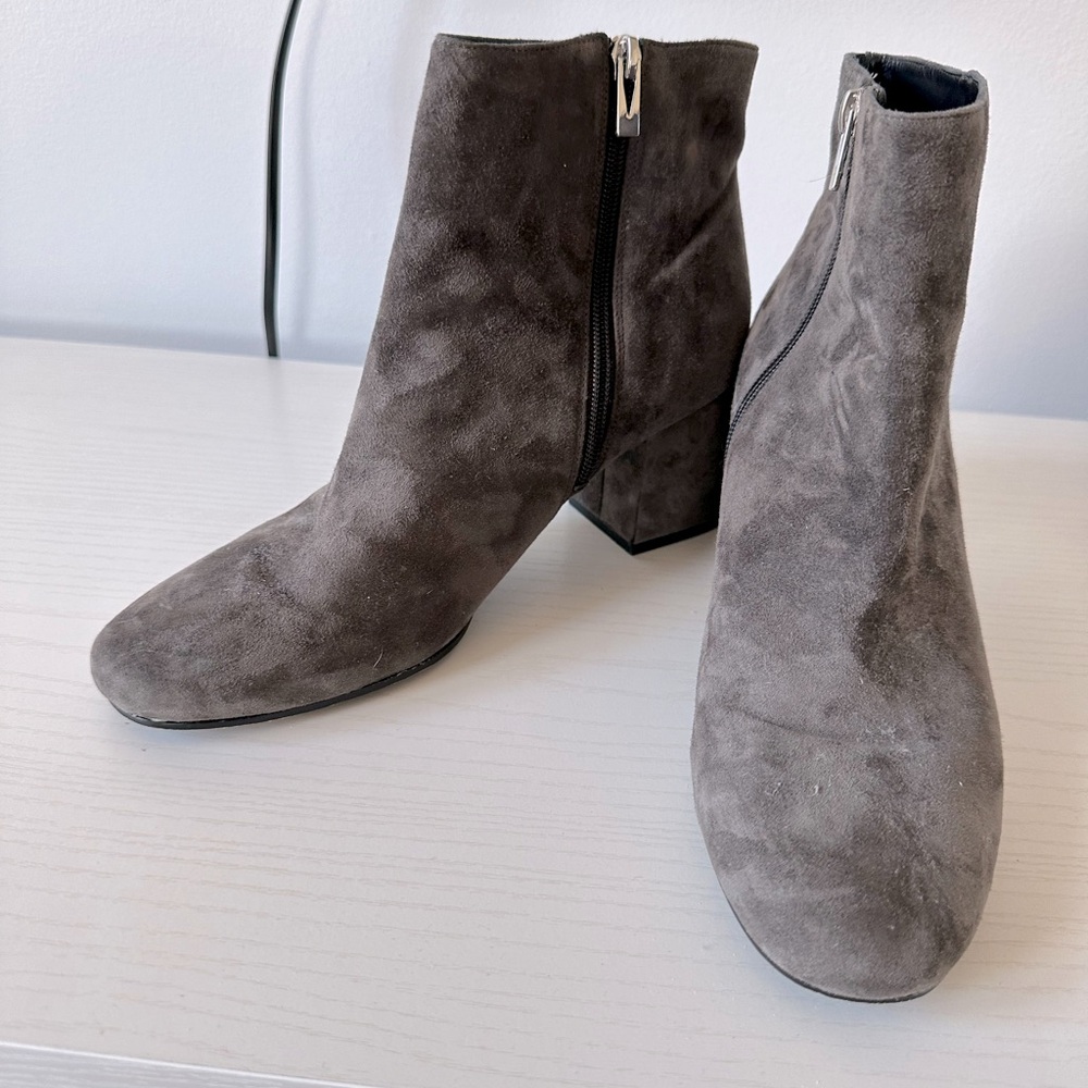 Via Spiga Grey Suede Booties
